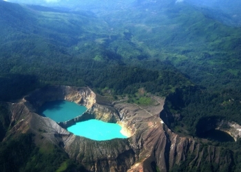Sete lagos que se formaram em crateras de vulcões